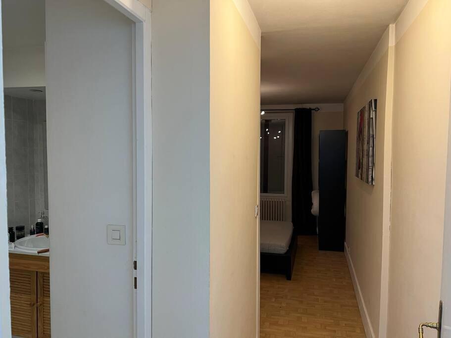 Appartement Superbe Avec Mobilier Luxueux. Morbier