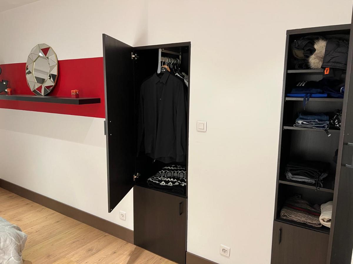 Appartement Superbe Avec Mobilier Luxueux. Morbier