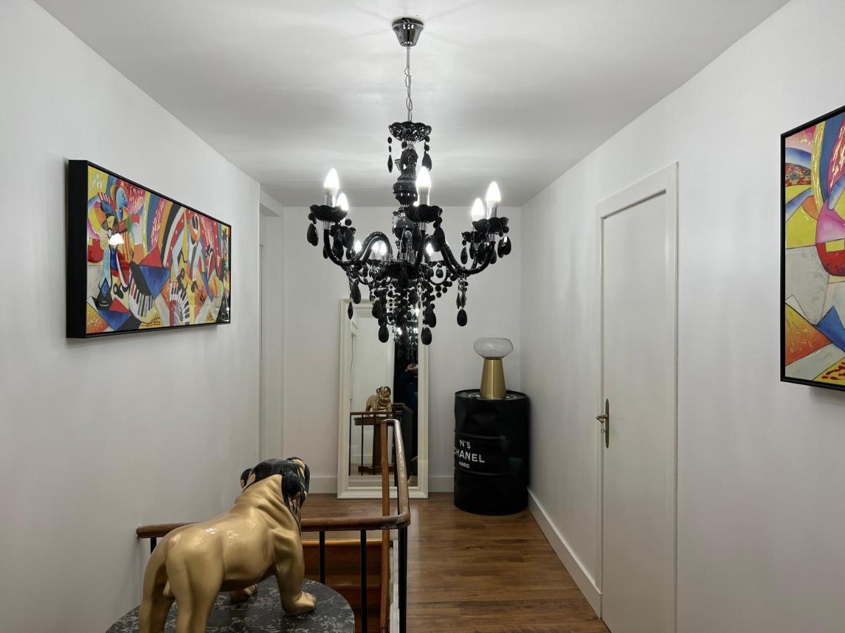 Appartement Superbe Avec Mobilier Luxueux. *