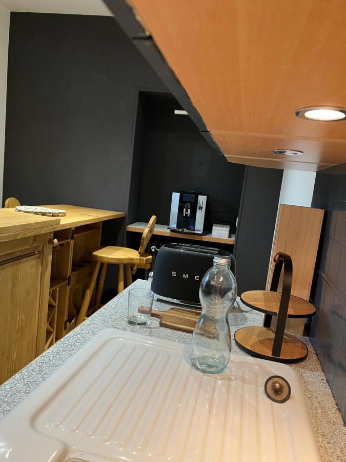 Appartement Superbe Avec Mobilier Luxueux.