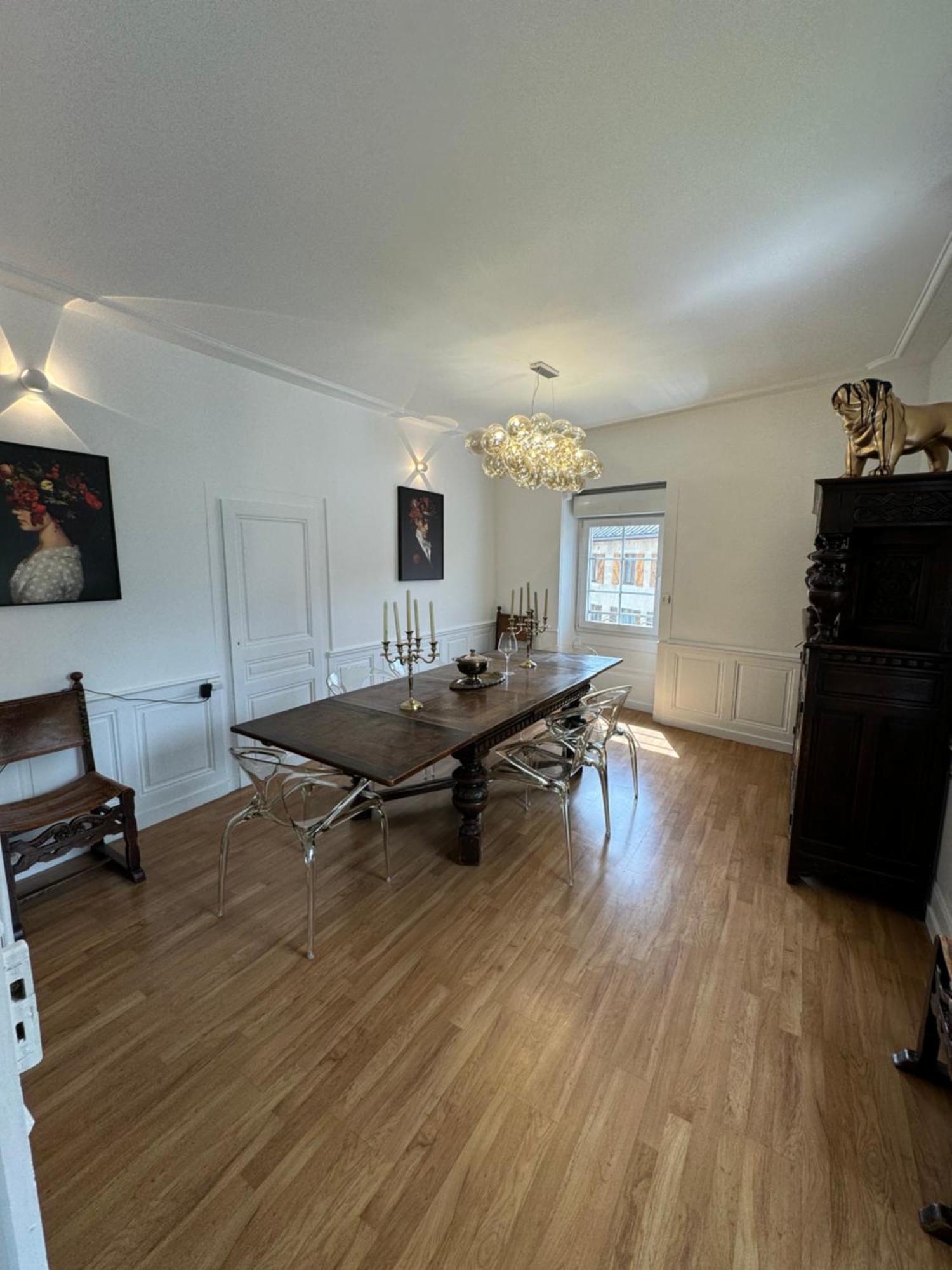 Superbe Luxueux, Tres Spacieux, Prix Exceptionnel Apartment